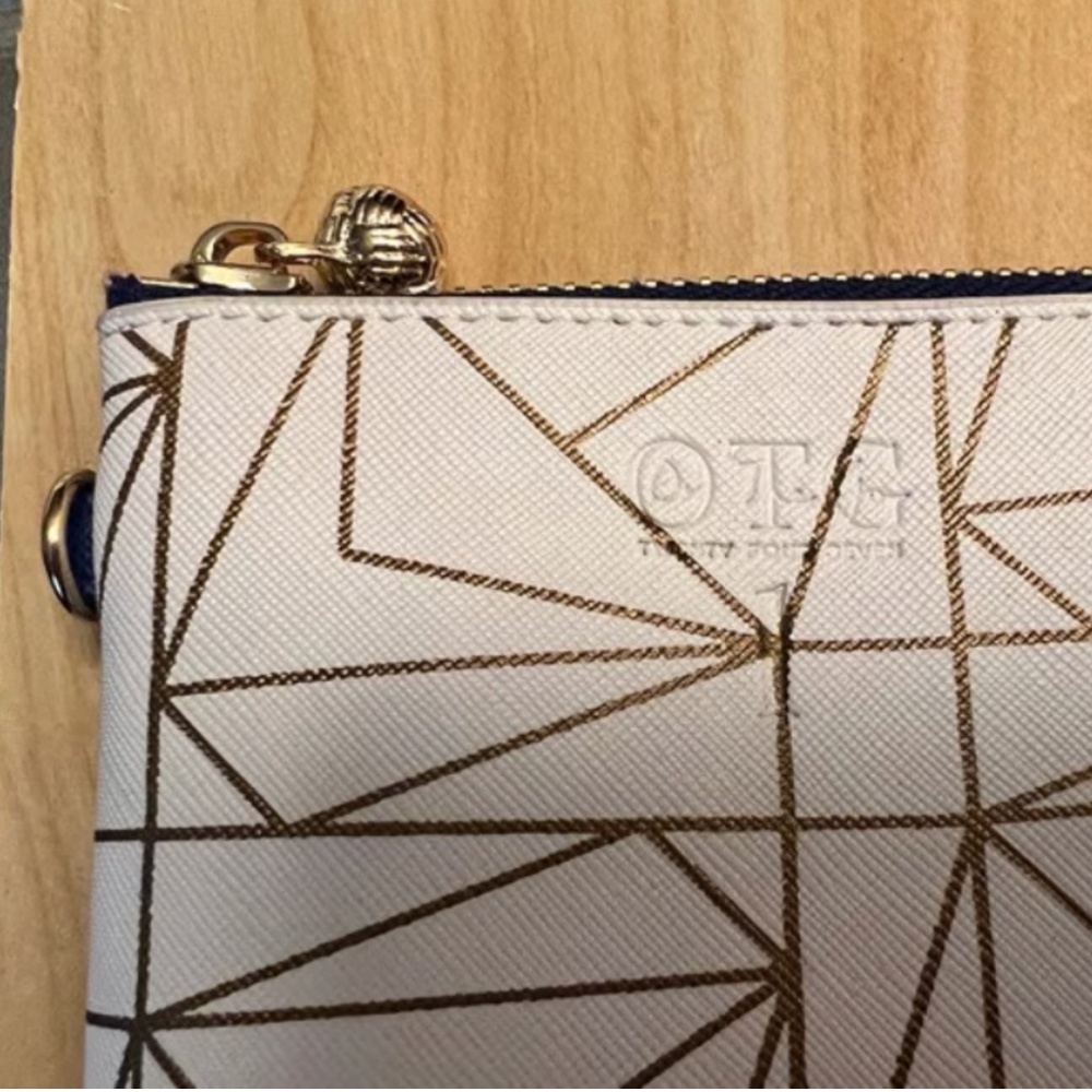 OTG 247 Size 1 Keaton Geo Navy Crossbody and Wristlet Bag